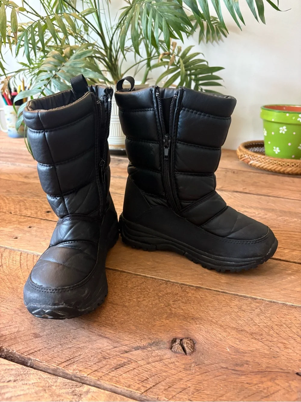 Magellan Outdoors Kids Black Snow Boots